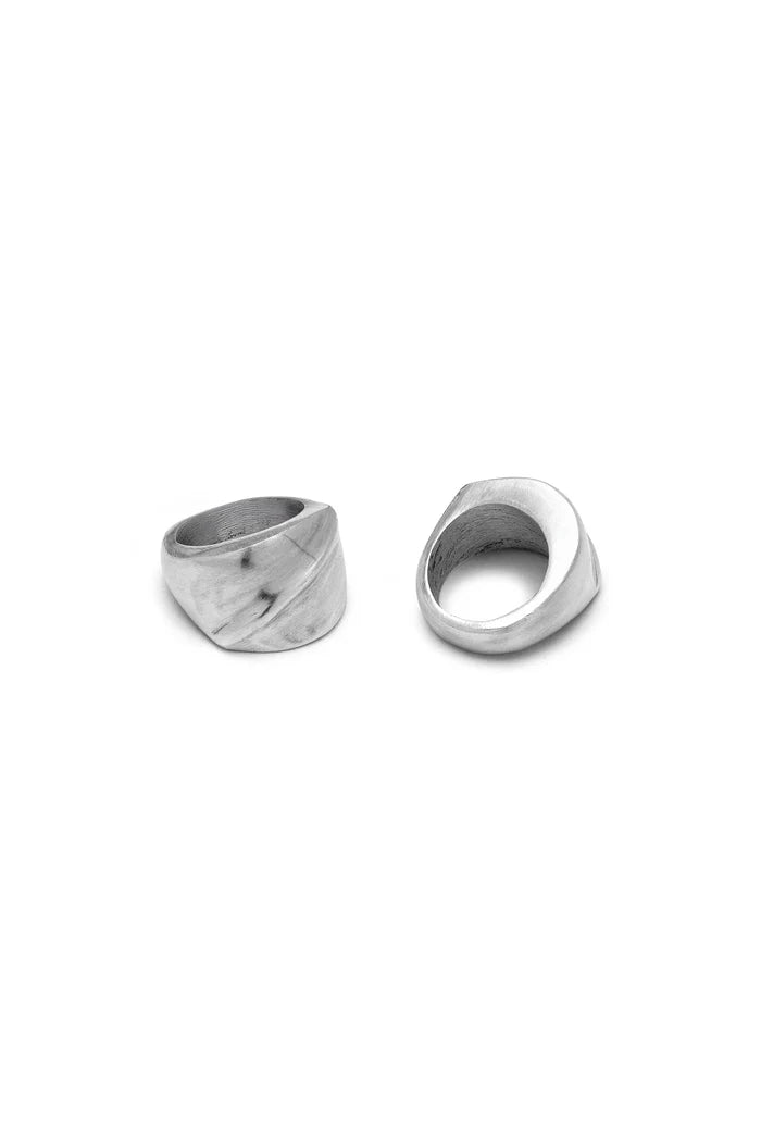 DOMED OBLIQUE RING