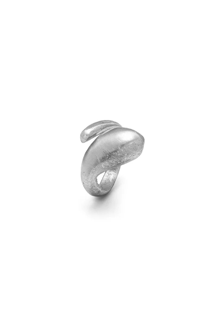 TEARDROP RING