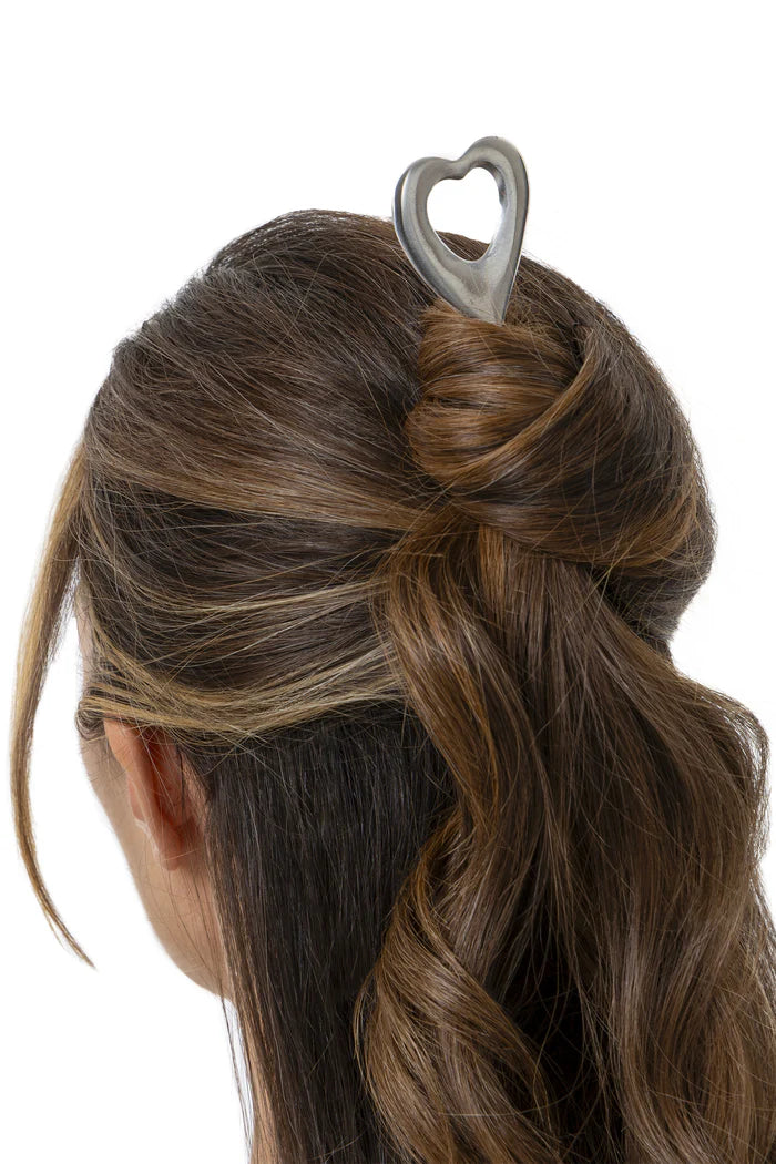 PIC À CHEVEUX CŒUR