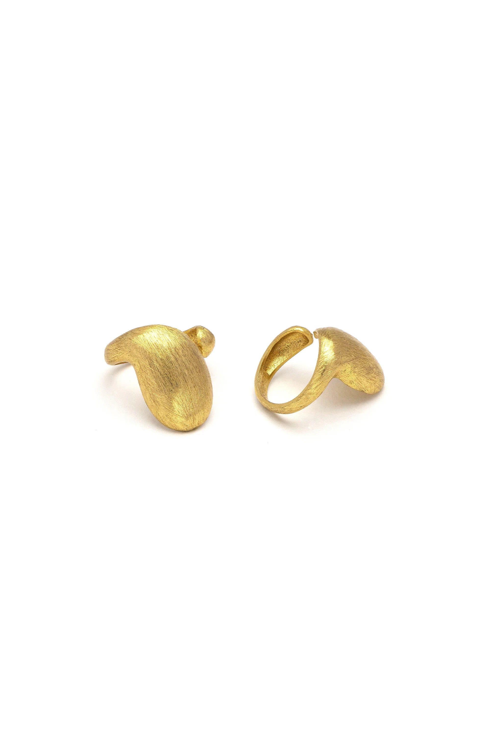 BOLD DROP RING