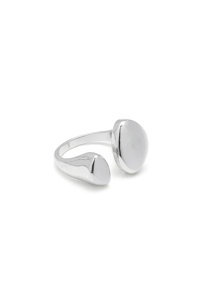 2 CURVED OVALS RING