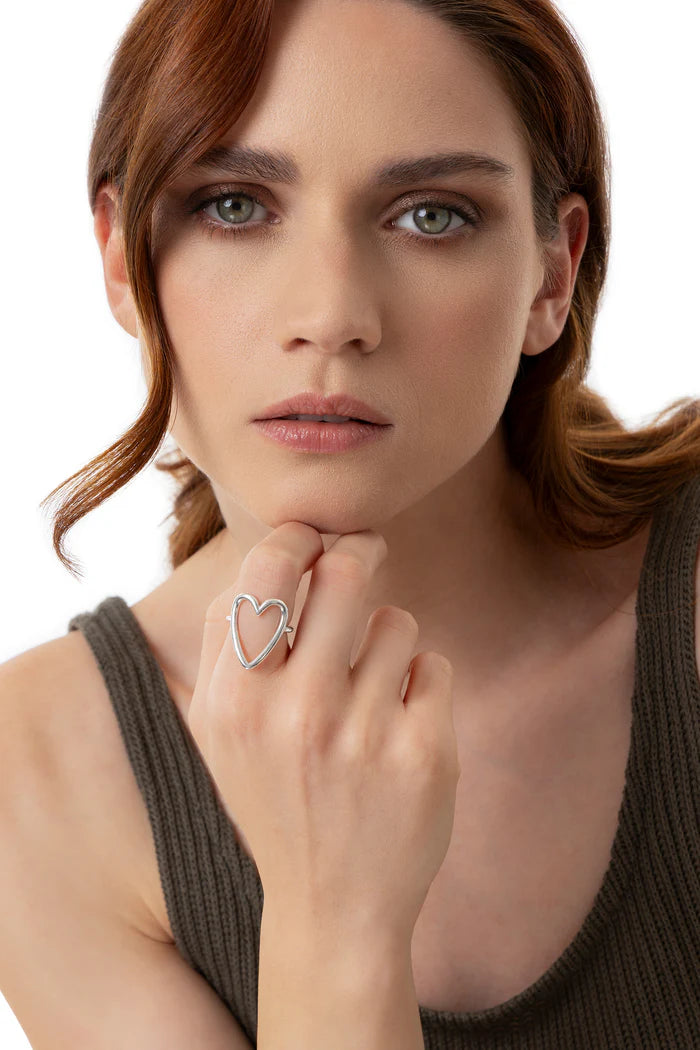 HEART SILHOUETTE RING